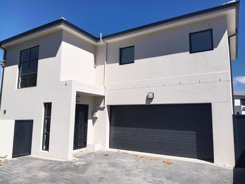 To Let 3 Bedroom Property for Rent in Eden Park Western Cape